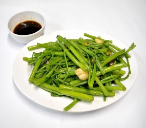 Rau muống xào